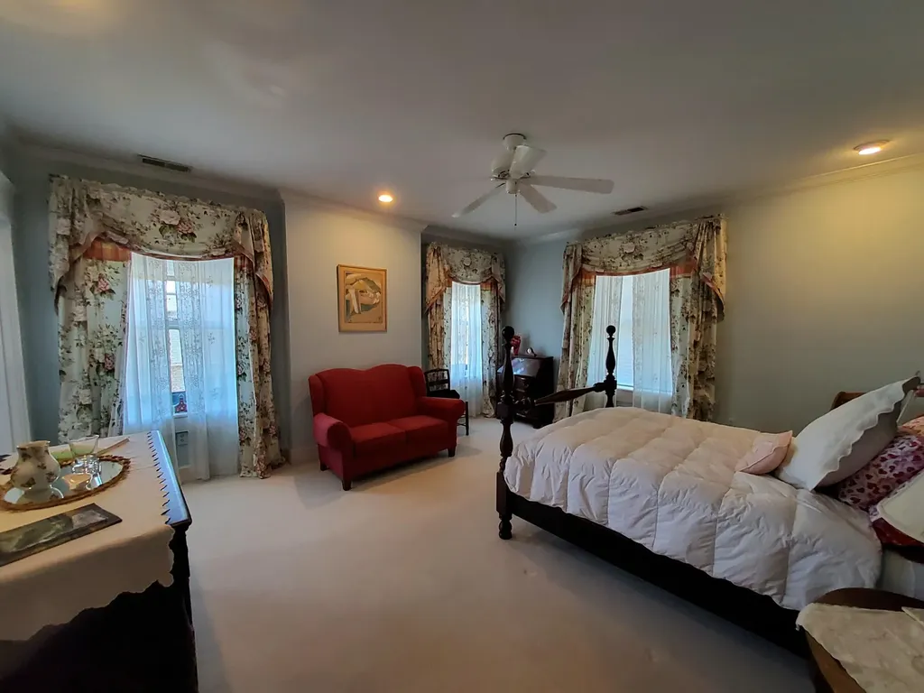 102 E Lexington Avenue Danville KY 40422