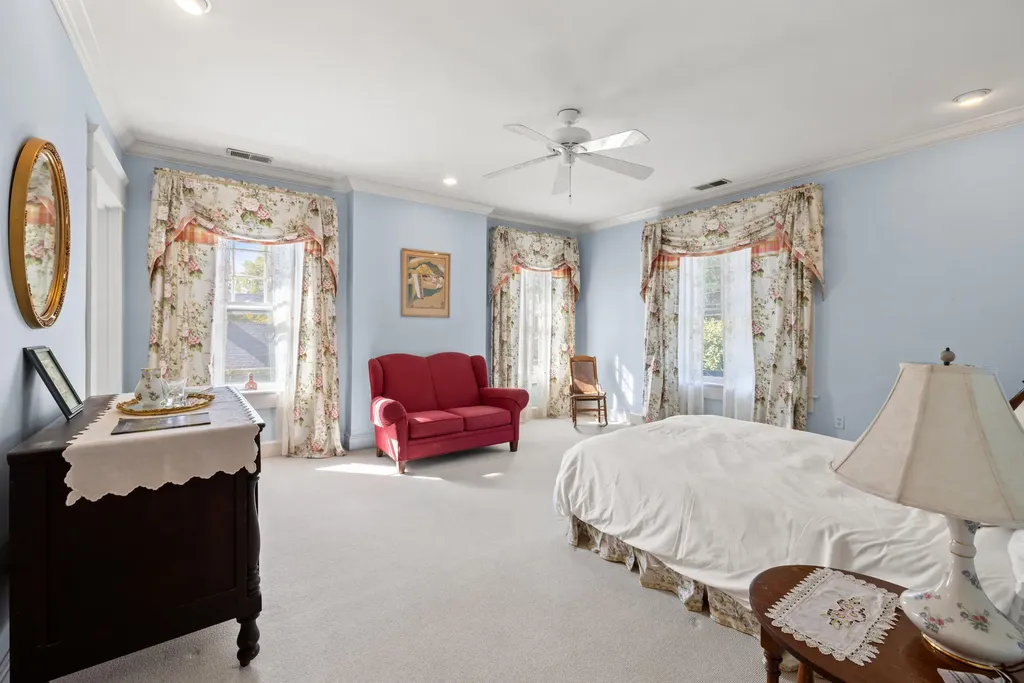 102 E Lexington Avenue Danville KY 40422