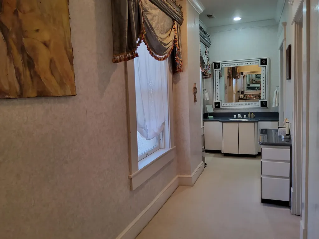 102 E Lexington Avenue Danville KY 40422