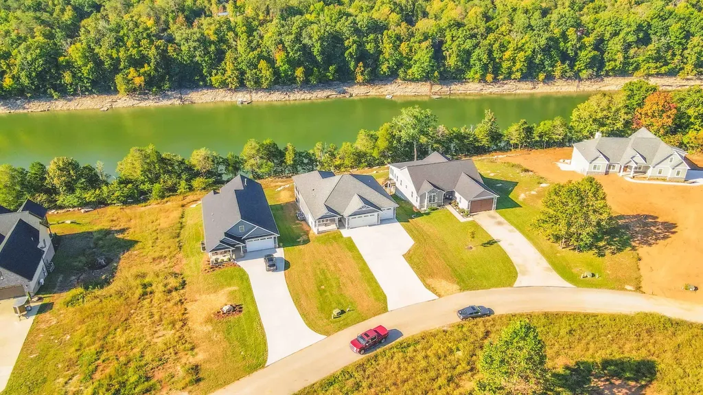 269 Canterbury Bronston KY 42518