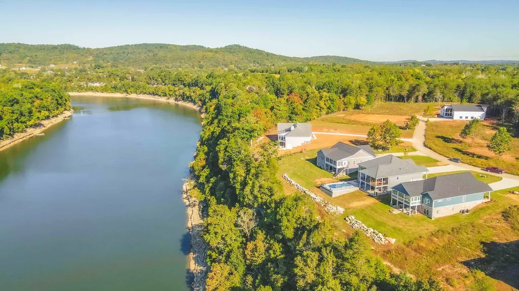 269 Canterbury Bronston KY 42518