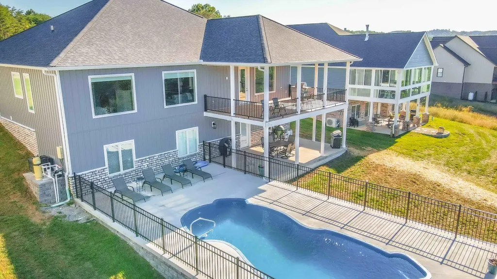 269 Canterbury Bronston KY 42518
