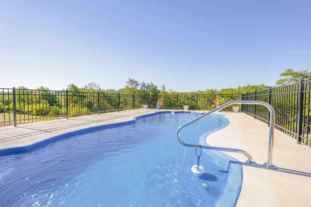 269 Canterbury Bronston KY 42518