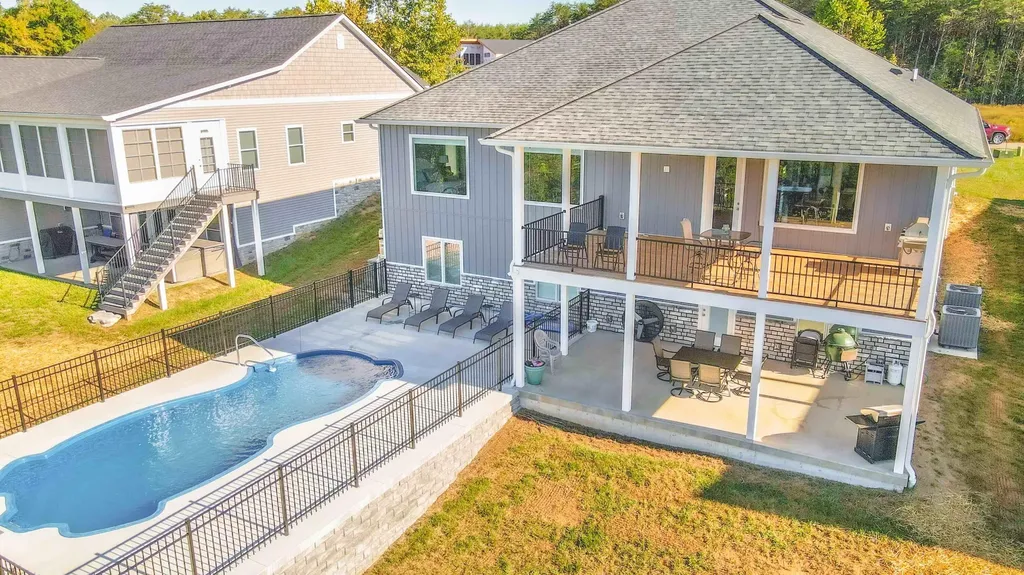 269 Canterbury Bronston KY 42518