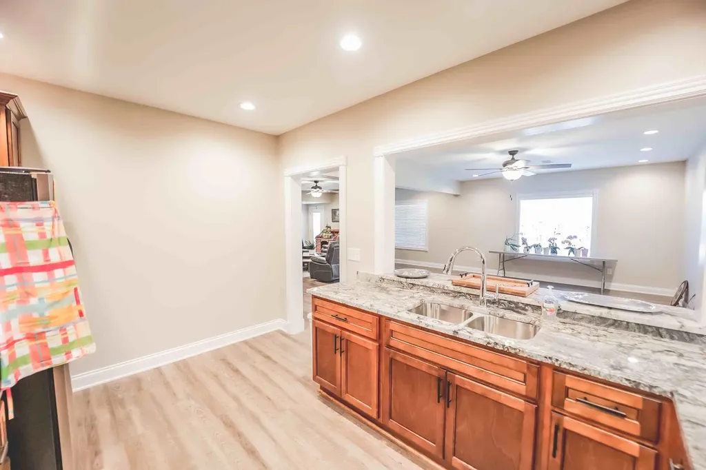 269 Canterbury Bronston KY 42518