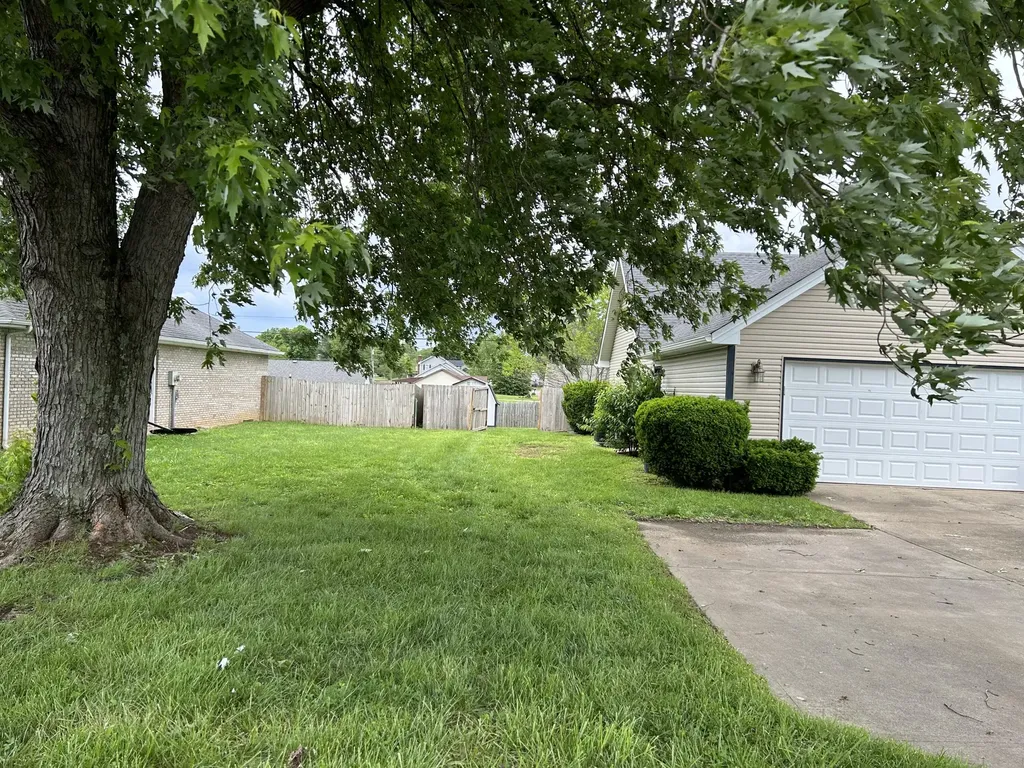 1692 Patterson Branch Road Somerset KY 42503