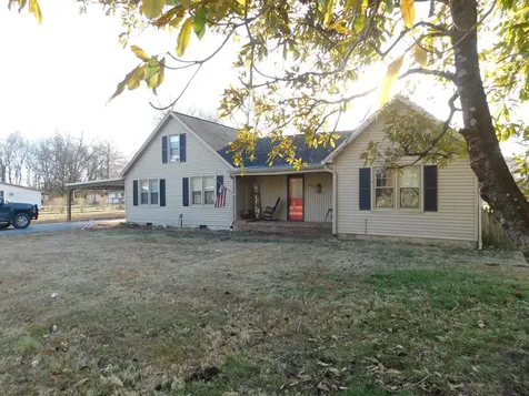 221 N Ewing Street Guthrie KY 42234