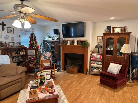 109 Howard Circle Elkton KY 42220