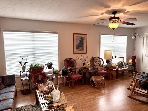 109 Howard Circle Elkton KY 42220
