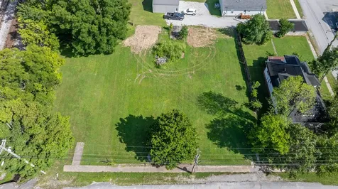 217 East Park Street Guthrie KY 42234