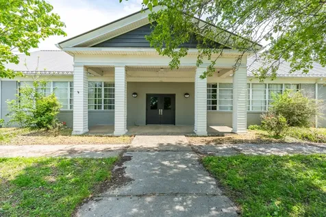 140 College Street Crofton KY 42240