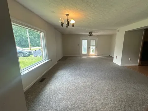 7253 Morgantown Road Russellville KY 42276