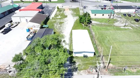2332(4) Fort Campbell Boulevard Hopkinsville KY 42240