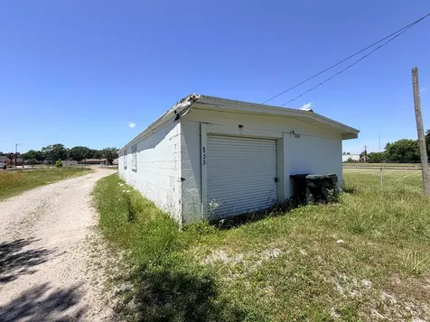 2332(4) Fort Campbell Boulevard Hopkinsville KY 42240