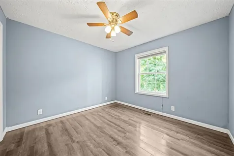 6190 Mt. Zoar Latham Road Hopkinsville KY 42240