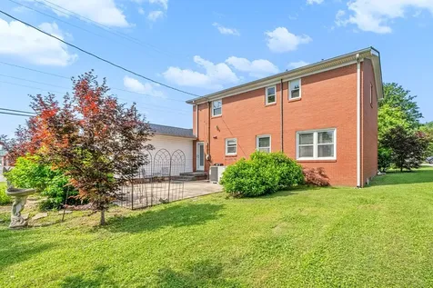 1701 Parkview Drive Hopkinsville KY 42240