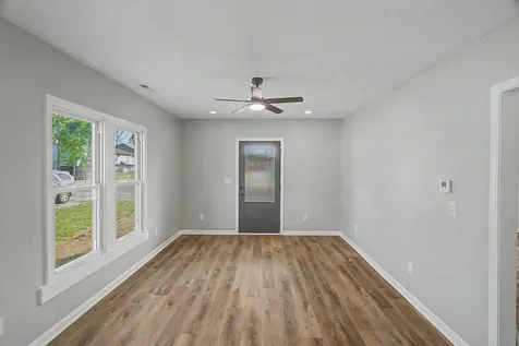 219 Cherry Guthrie KY 42234