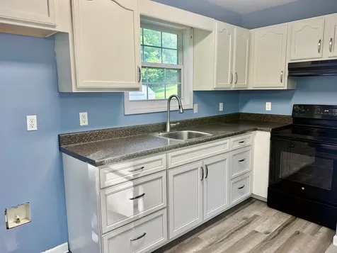 74 English Drive Cadiz KY 42211