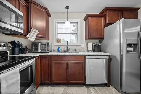 143 Ambridge Oak Grove KY 42262