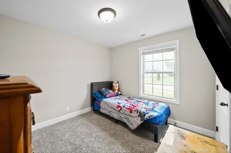 143 Ambridge Oak Grove KY 42262