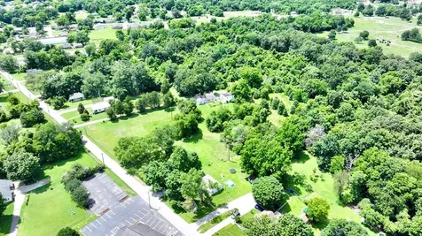 1900 E 1 Street Extention Hopkinsville KY 42240