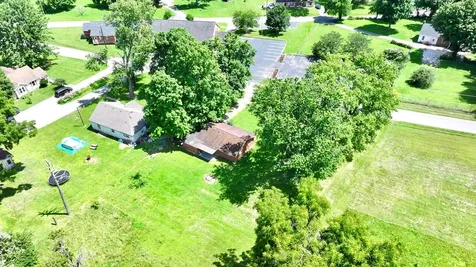 1900 E 1 Street Extention Hopkinsville KY 42240
