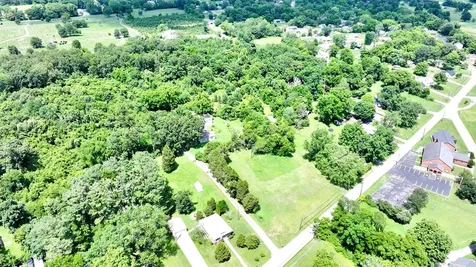 1900 E 1 Street Extention Hopkinsville KY 42240
