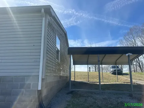 370 Robinson Lane Greenville KY 42345