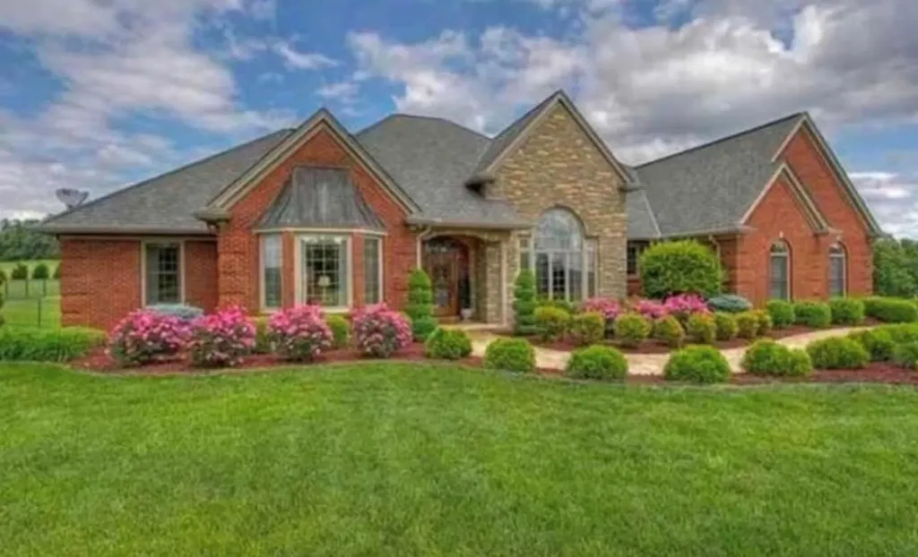 122 Fairway Acres Drive Dunmor KY 42239