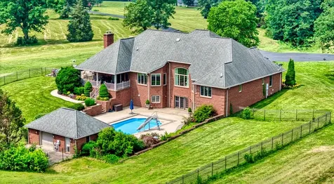 122 Fairway Acres Drive Dunmor KY 42239