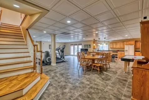 122 Fairway Acres Drive Dunmor KY 42239