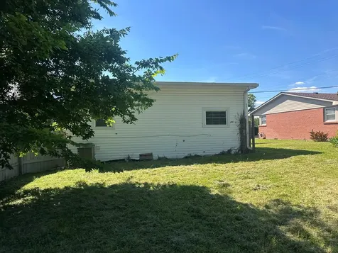 110 S Virginia Street Hopkinsville KY 42240