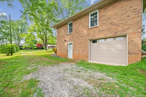122 Donna Drive Hopkinsville KY 42240