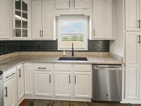 2012 Lands End Court Hopkinsville KY 42240