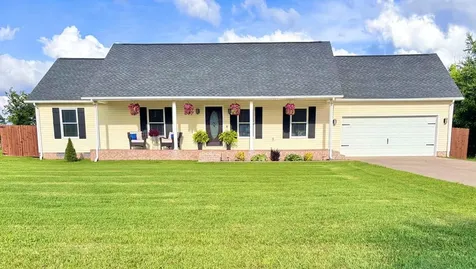 2012 Lands End Court Hopkinsville KY 42240