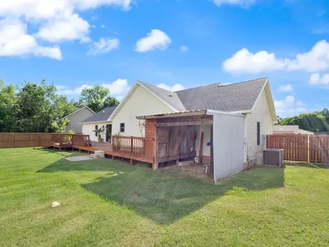 2012 Lands End Court Hopkinsville KY 42240