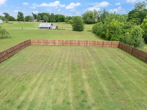 2012 Lands End Court Hopkinsville KY 42240