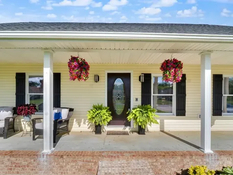 2012 Lands End Court Hopkinsville KY 42240