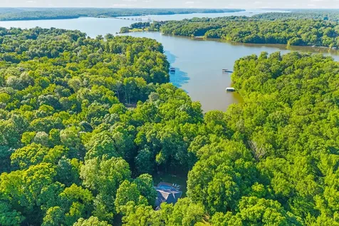 118 Periwinkle Hill Road Cadiz KY 42211