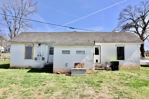 410 S Streets Avenue Elkton KY 42220