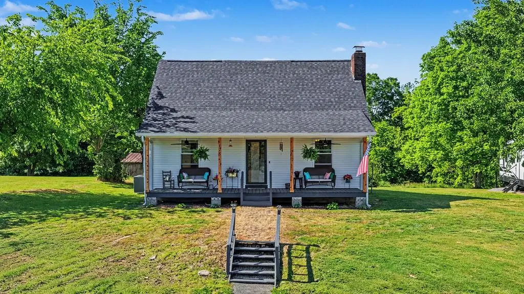 175 Gentry Gray Road Cadiz KY 42211