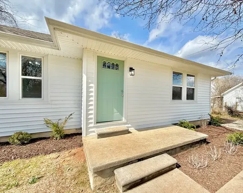 2711 Kenwood Drive Hopkinsville KY 42240
