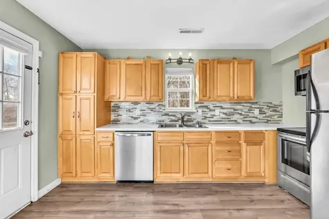 634 Stateline Road Oak Grove KY 42262